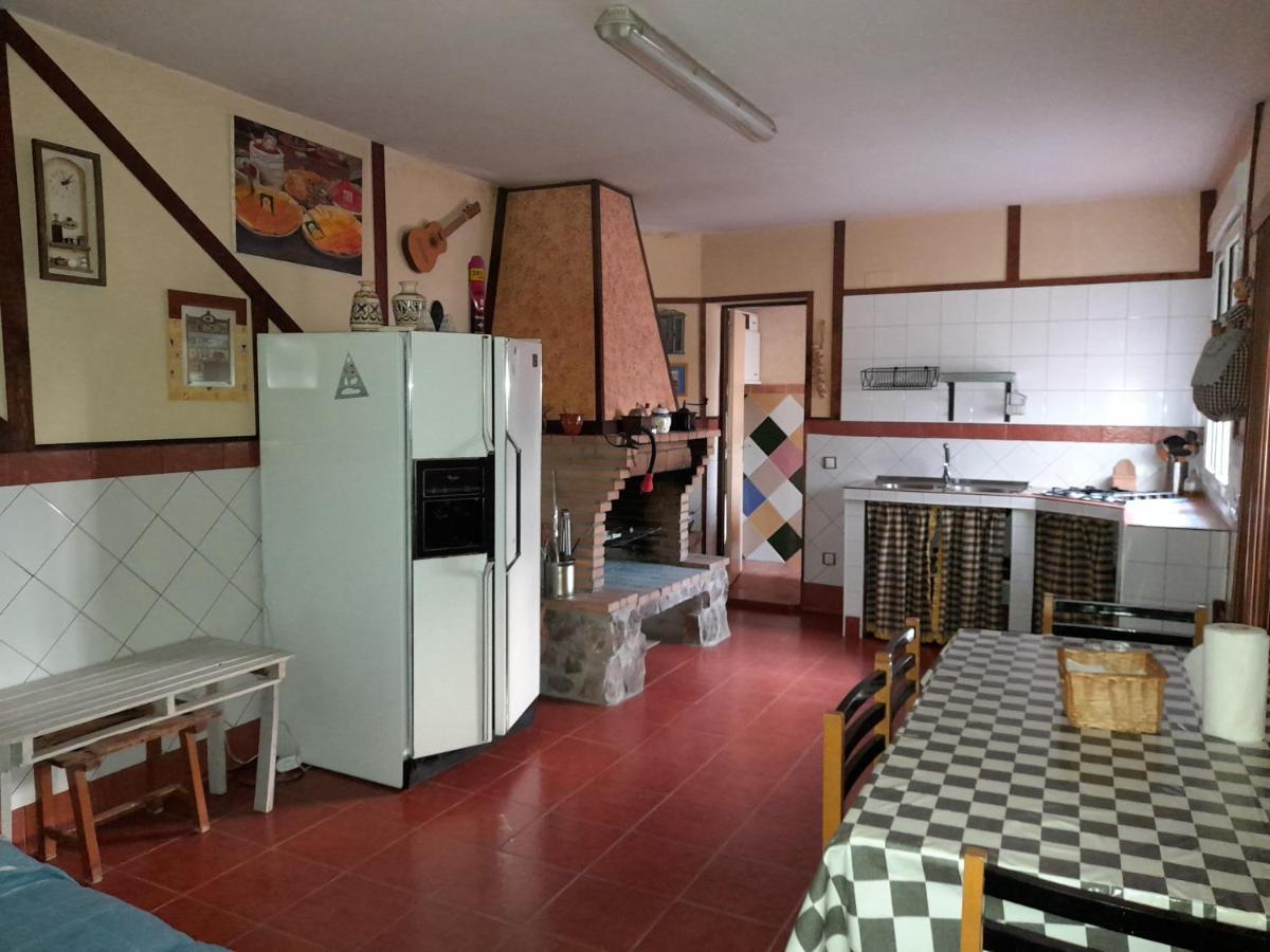 Vivencias Casa Rural Para 10 Personas Camunas Exterior foto