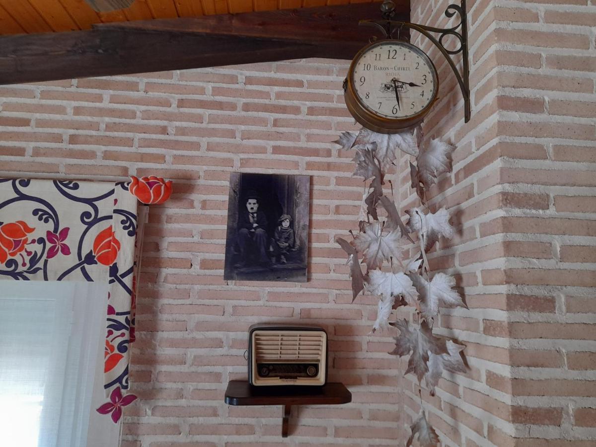 Vivencias Casa Rural Para 10 Personas Camunas Exterior foto