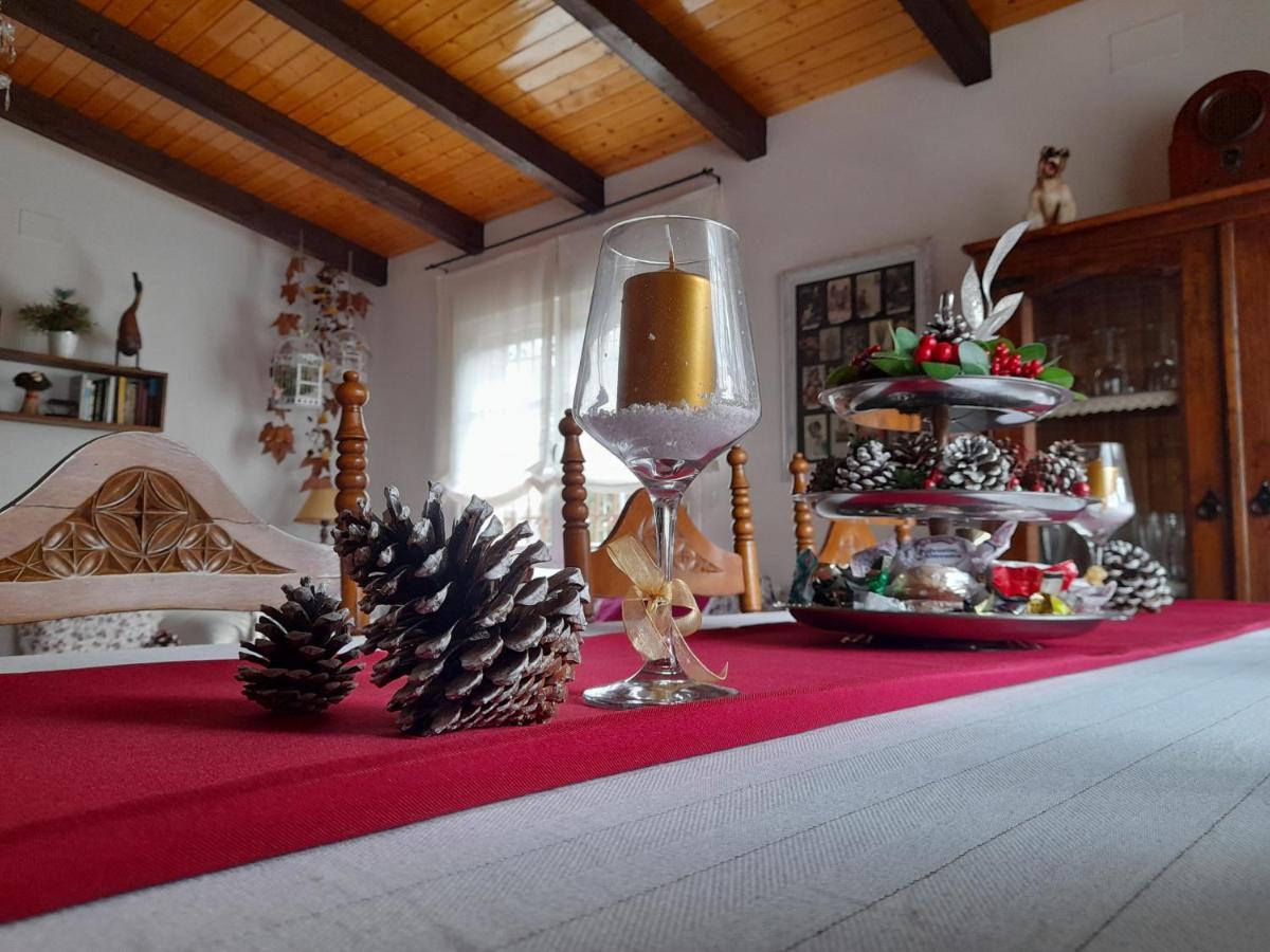 Vivencias Casa Rural Para 10 Personas Camunas Exterior foto