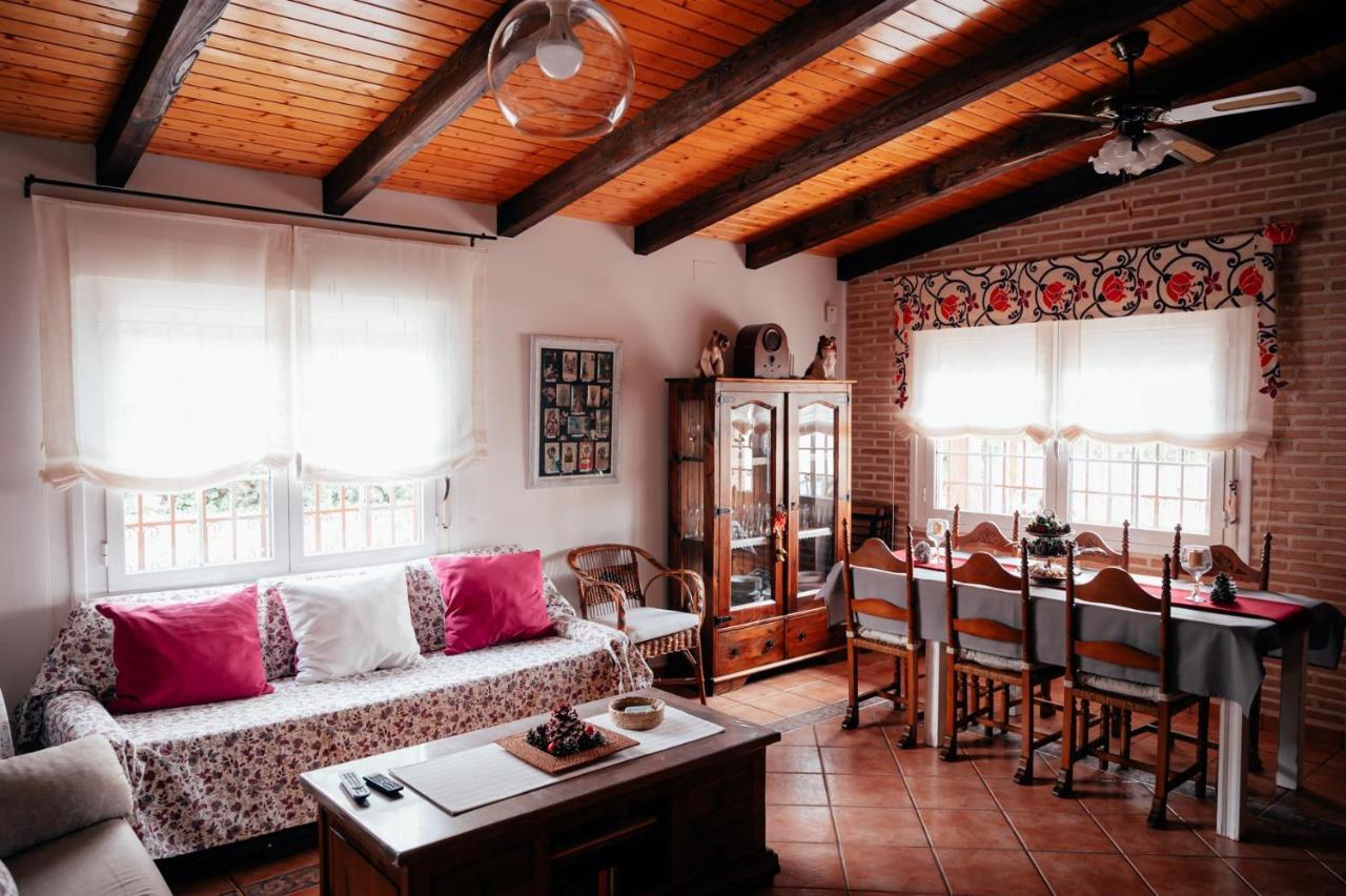 Vivencias Casa Rural Para 10 Personas Camunas Exterior foto
