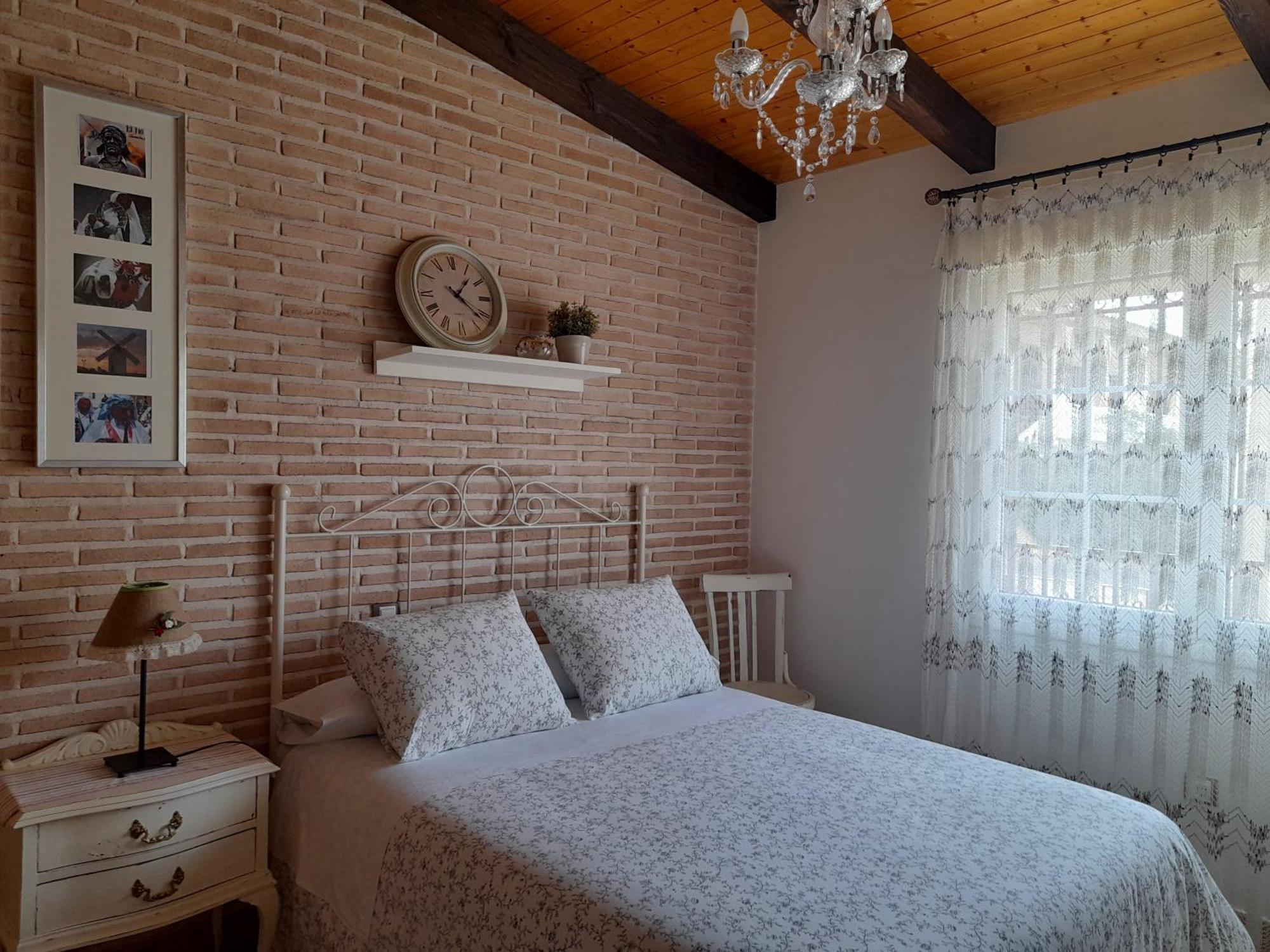 Vivencias Casa Rural Para 10 Personas Camunas Exterior foto