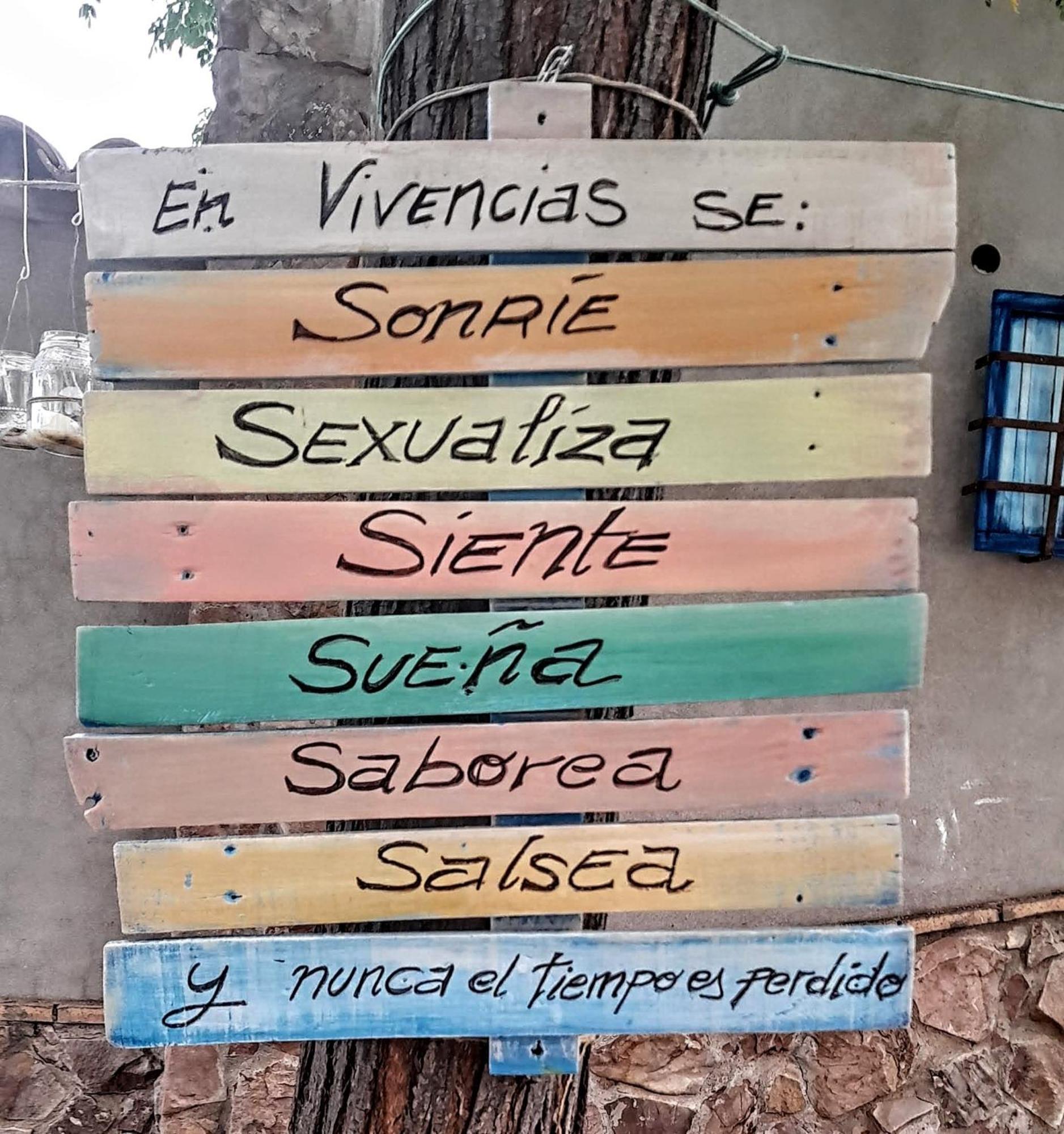 Vivencias Casa Rural Para 10 Personas Camunas Exterior foto